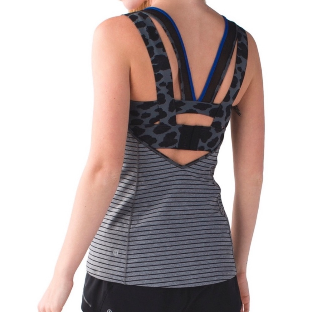 Lululemon super sport tank in size 6